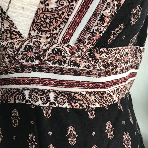 Gorgeous printed boho romper - Picture 2 of 7